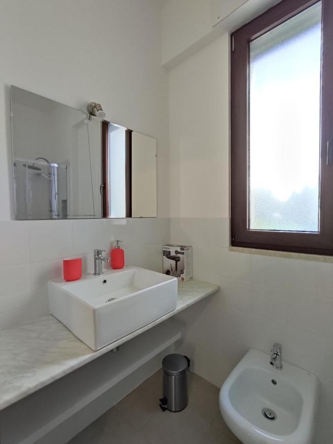 Cristian Rooms Avola Luaran gambar